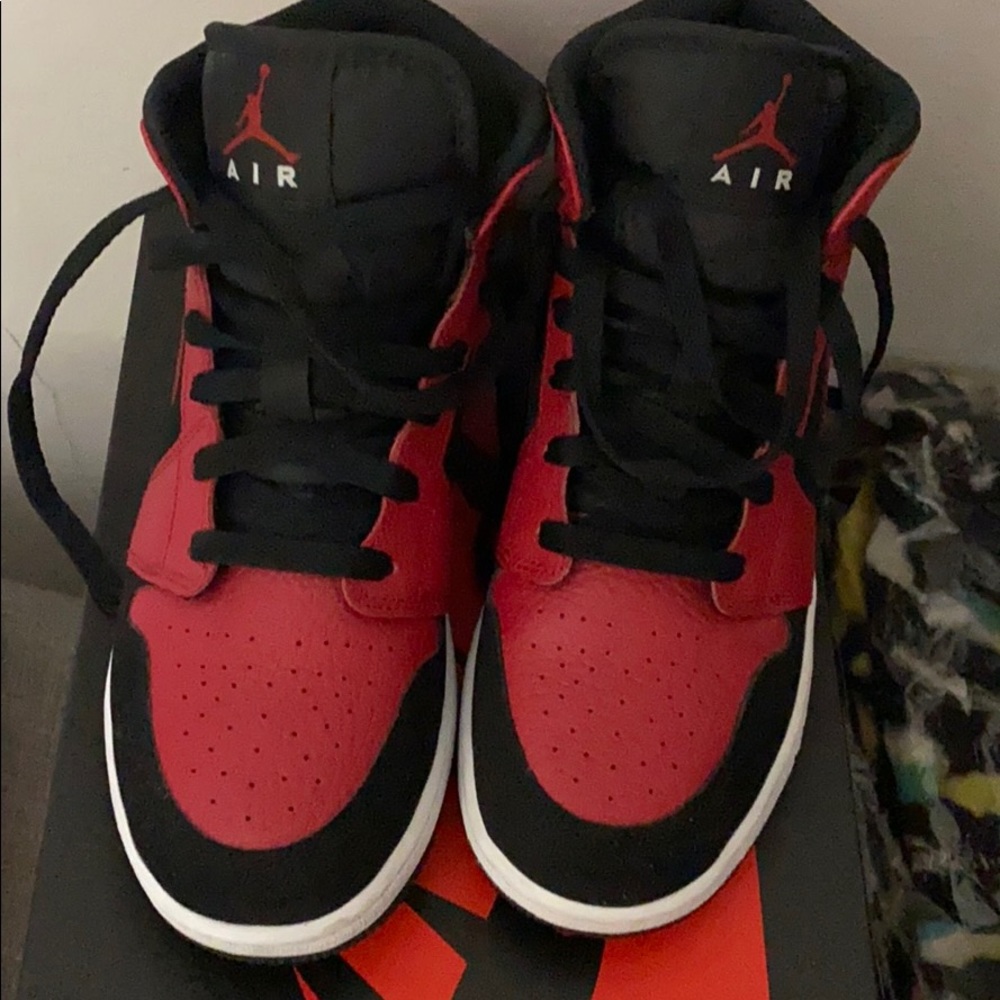 Jordan Mids